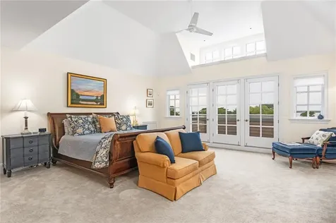 15 Courageous Circle Bristol RI 02809