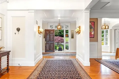 15 Courageous Circle Bristol RI 02809