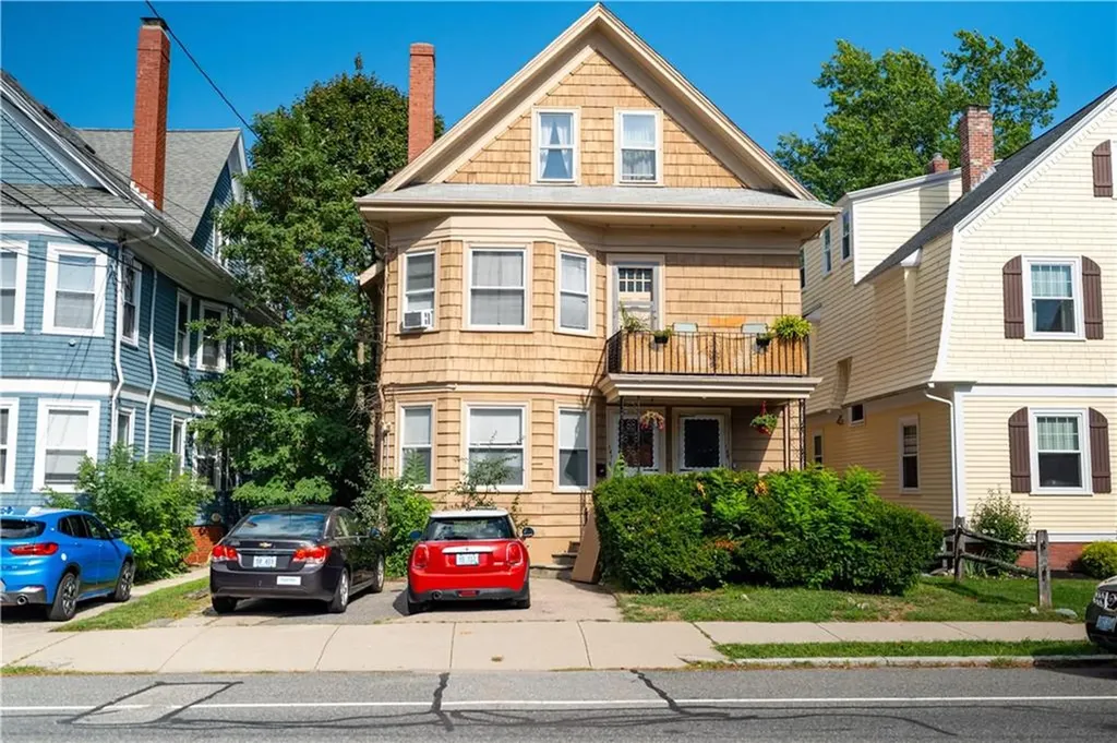 125 127 Taber Avenue Providence RI 02906