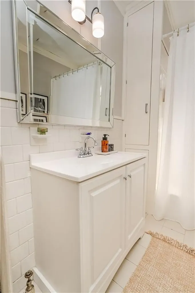 125 127 Taber Avenue Providence RI 02906