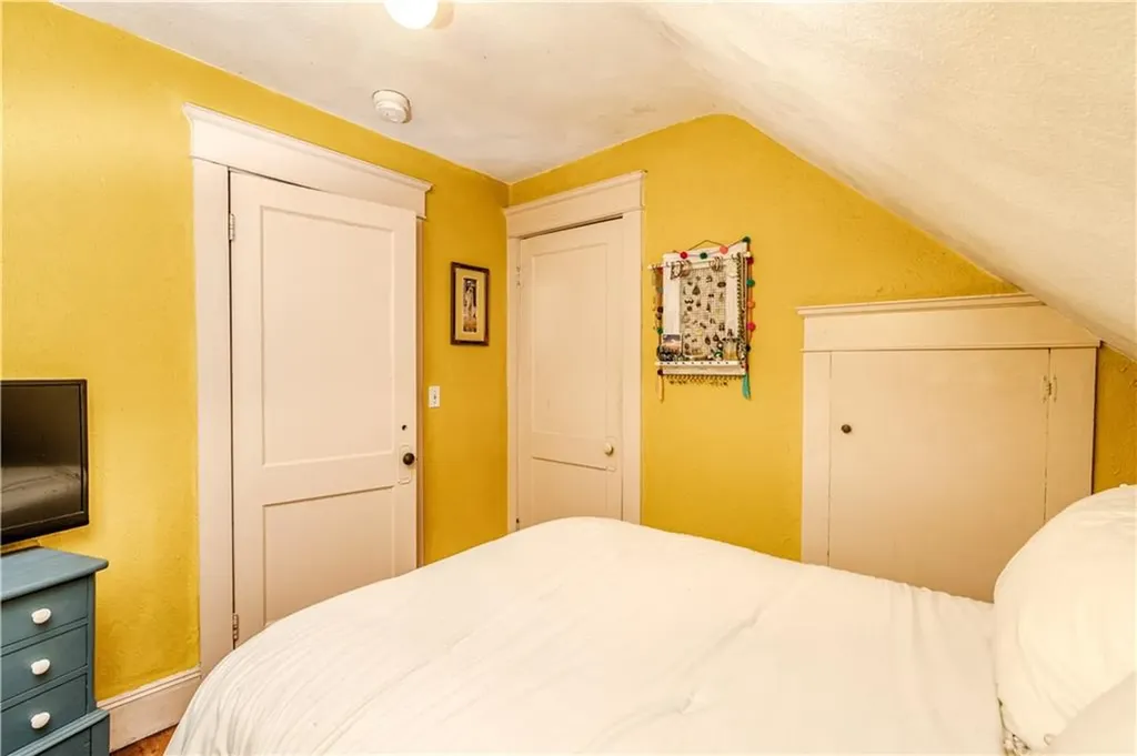 125 127 Taber Avenue Providence RI 02906