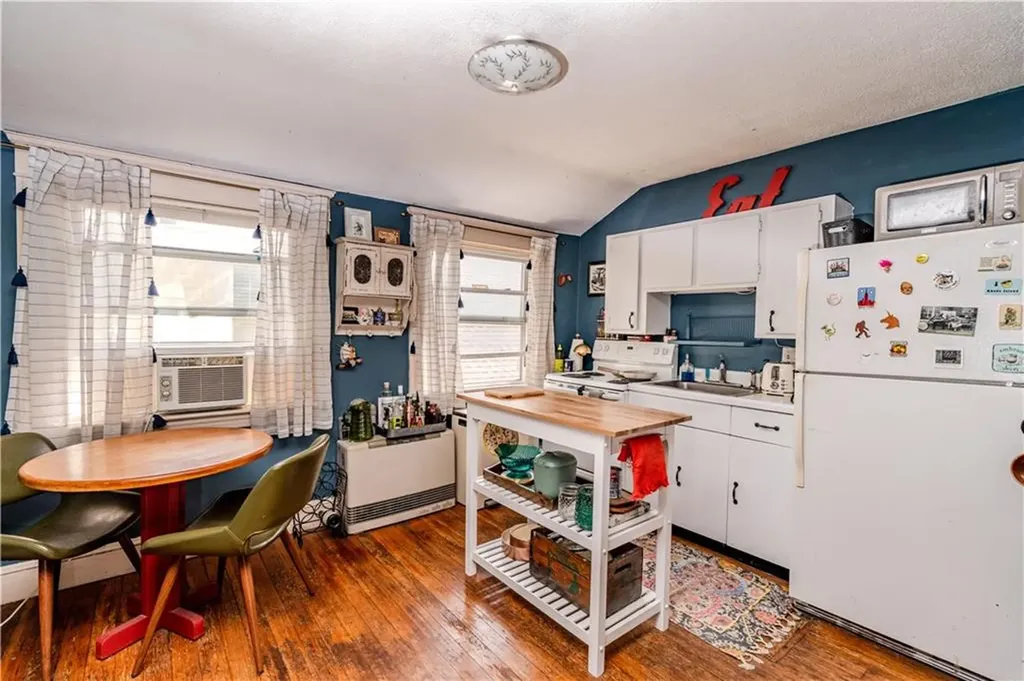 125 127 Taber Avenue Providence RI 02906