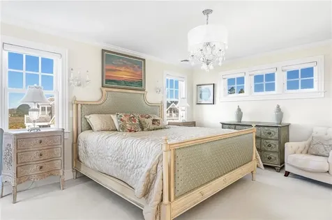 7 Fenway Road Westerly RI 02891