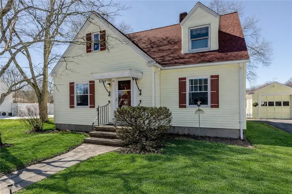 95 Nolbeth Drive Warwick RI 02888