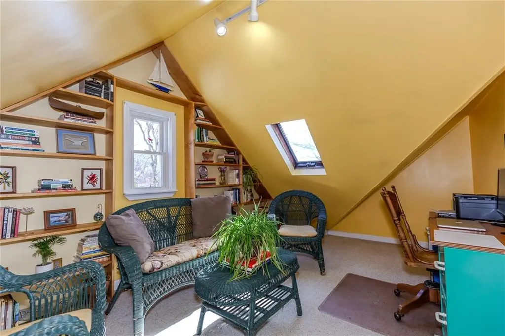 95 Nolbeth Drive Warwick RI 02888