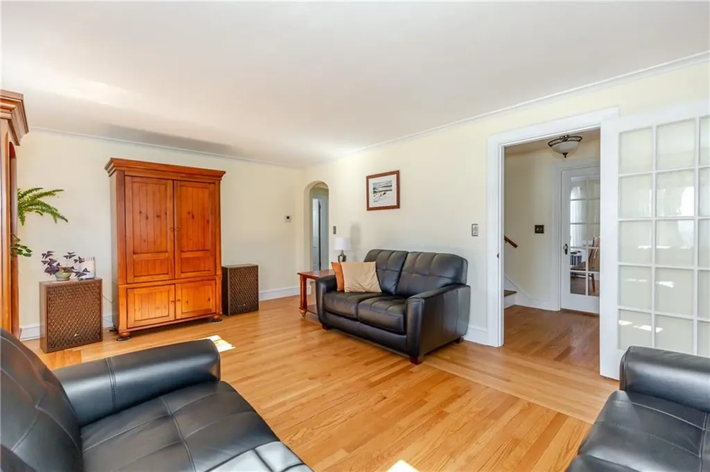 95 Nolbeth Drive Warwick RI 02888