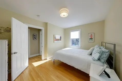 2 E Boulevard Middletown RI 02842