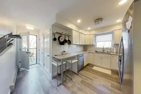 2 E Boulevard Middletown RI 02842