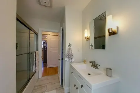 2 E Boulevard Middletown RI 02842