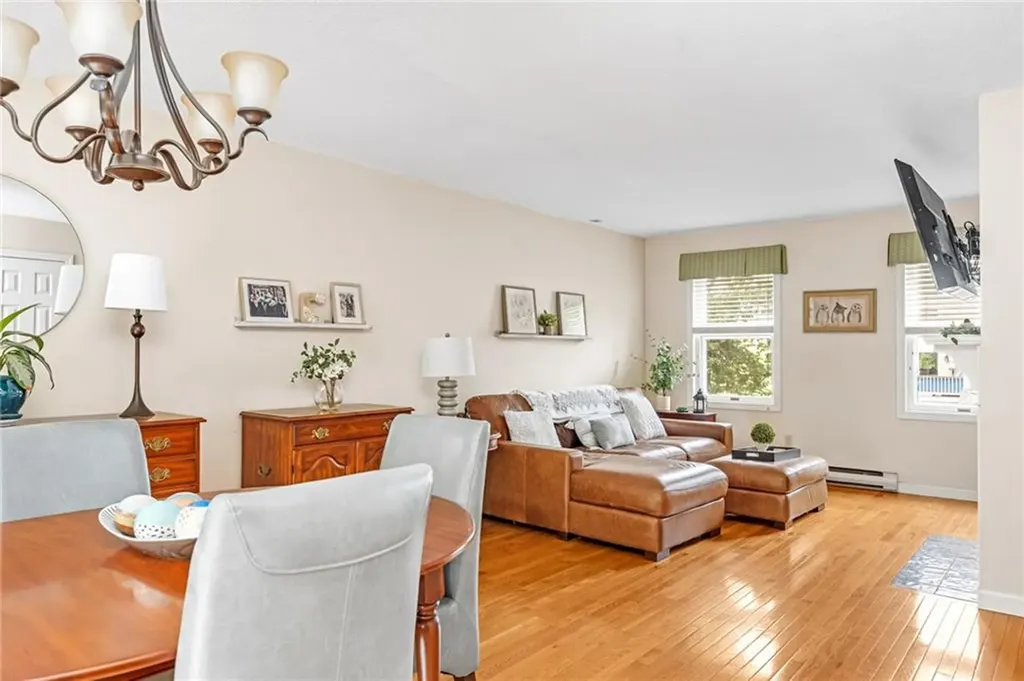 506 Clarks Row Bristol RI 02809