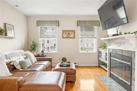 506 Clarks Row Bristol RI 02809