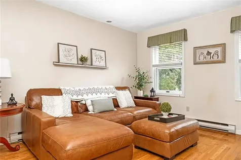 506 Clarks Row Bristol RI 02809