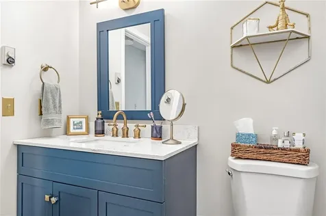 506 Clarks Row Bristol RI 02809