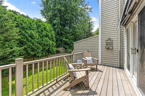 506 Clarks Row Bristol RI 02809