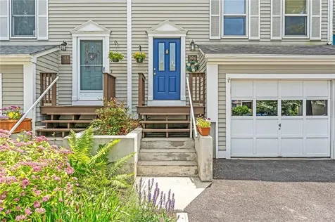 506 Clarks Row Bristol RI 02809