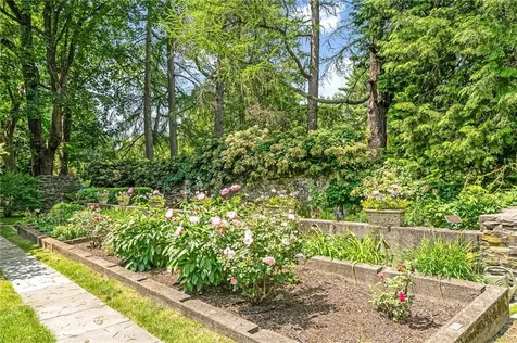 506 Clarks Row Bristol RI 02809