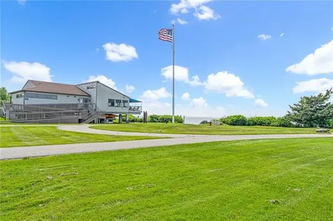 506 Clarks Row Bristol RI 02809