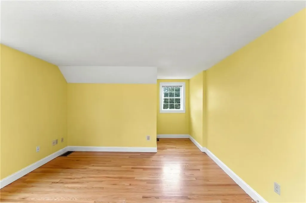 63 Pemberton Avenue Jamestown RI 02835