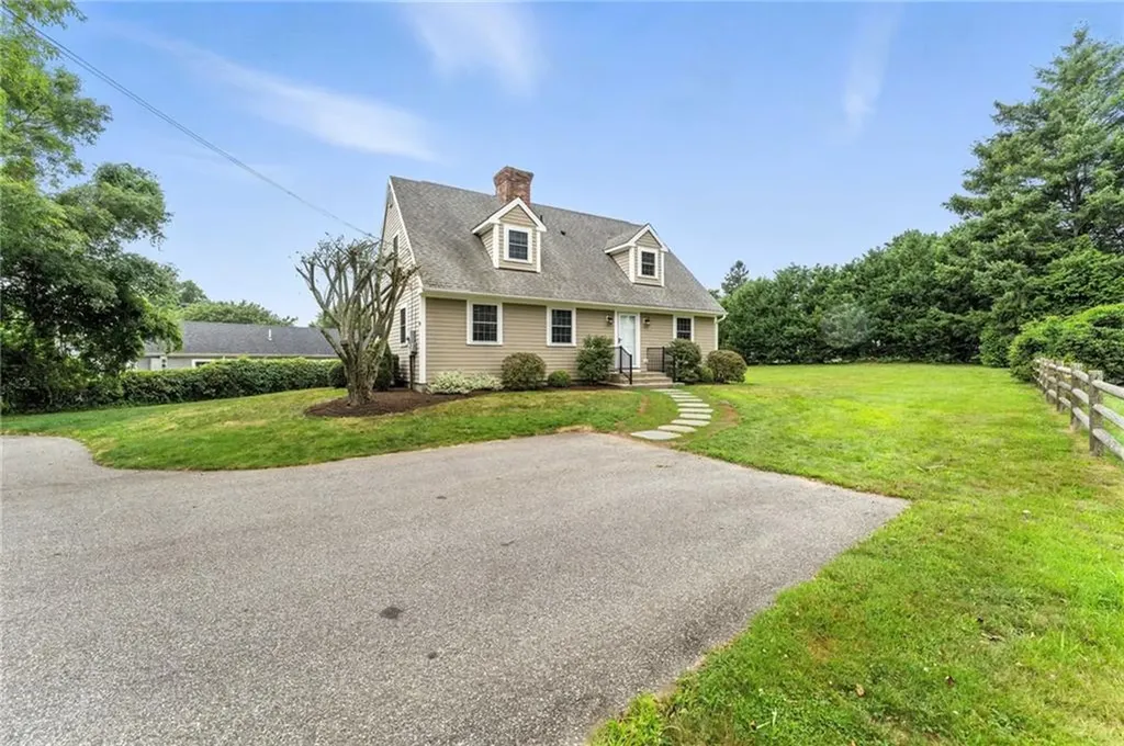 63 Pemberton Avenue Jamestown RI 02835