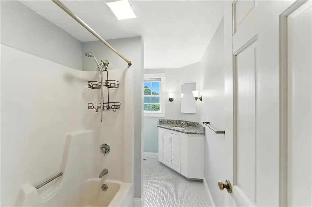63 Pemberton Avenue Jamestown RI 02835