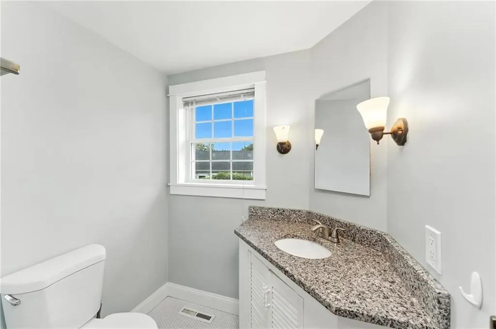 63 Pemberton Avenue Jamestown RI 02835