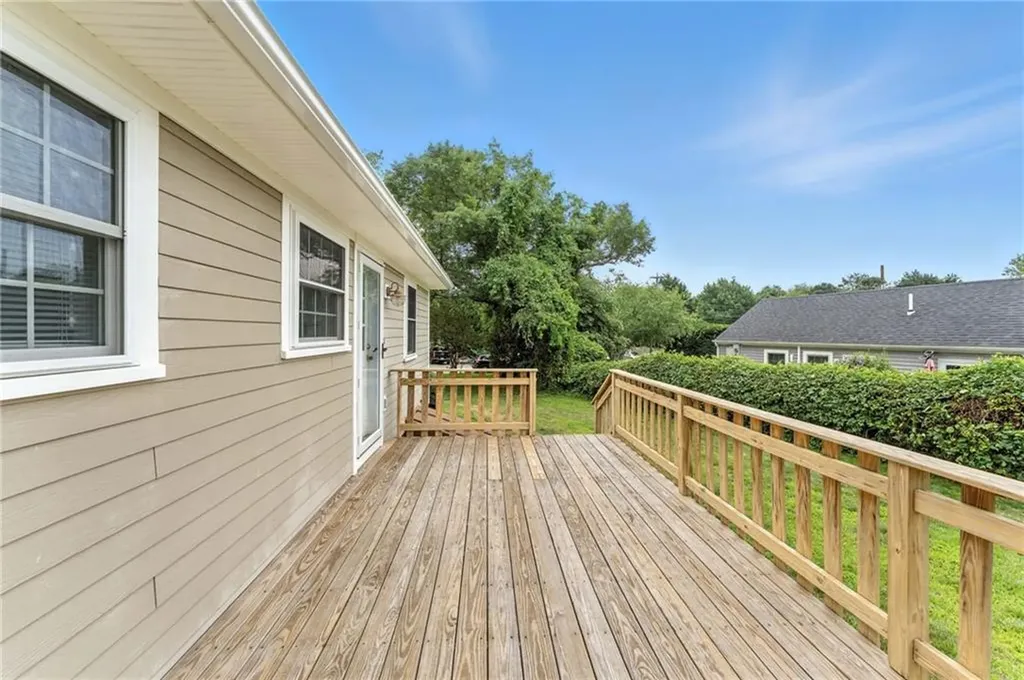 63 Pemberton Avenue Jamestown RI 02835