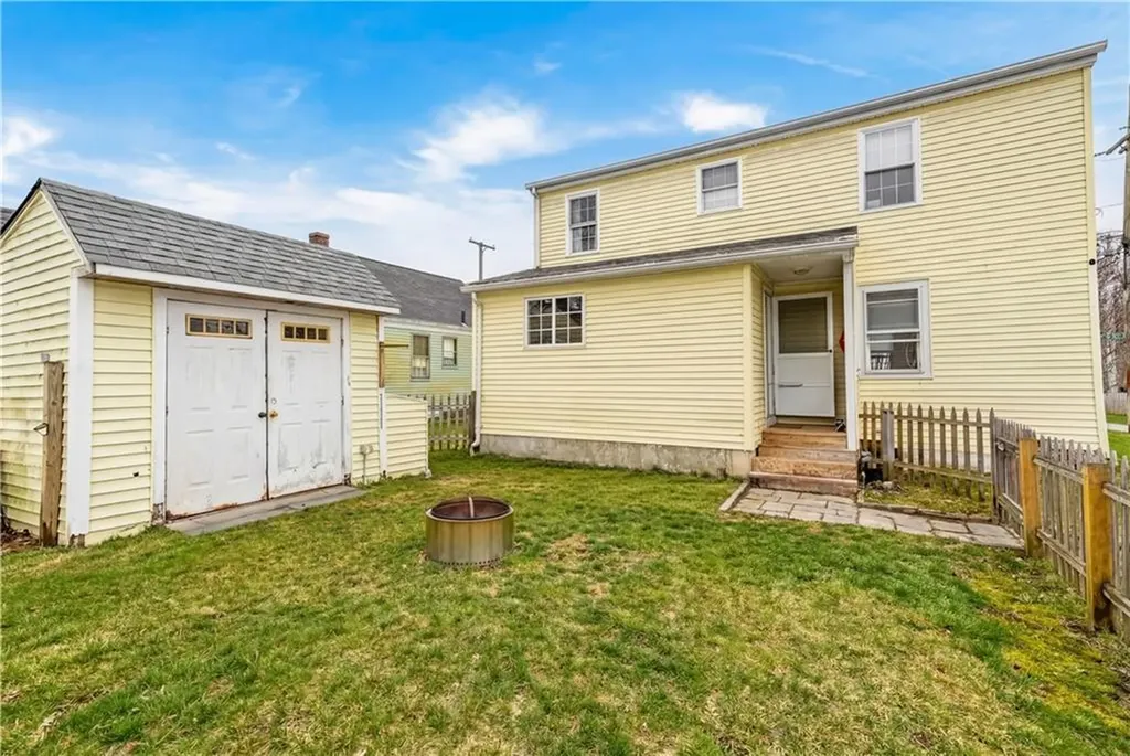 123 Harper Avenue Cranston RI 02910
