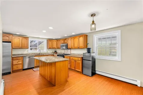 123 Harper Avenue Cranston RI 02910