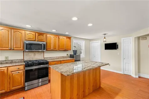 123 Harper Avenue Cranston RI 02910