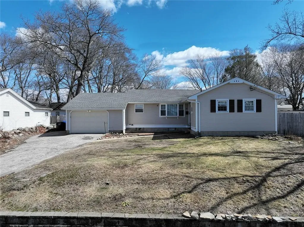 68 Leaf Street West Warwick RI 02893