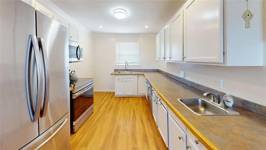 68 Leaf Street West Warwick RI 02893