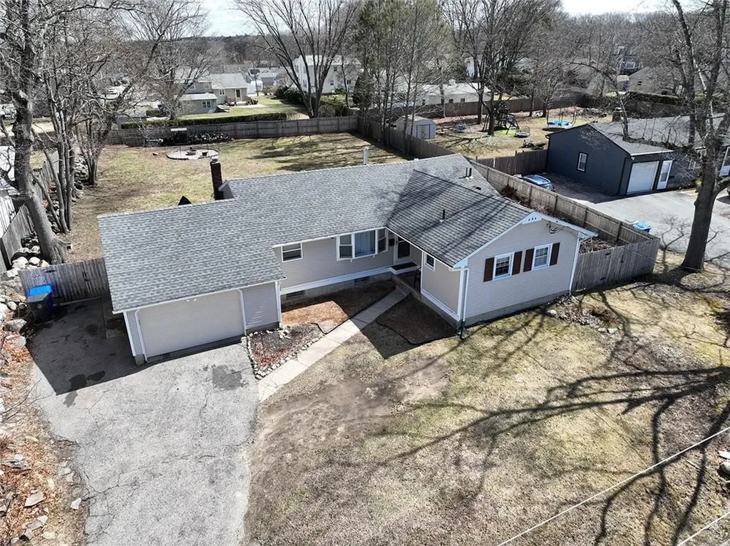 68 Leaf Street West Warwick RI 02893