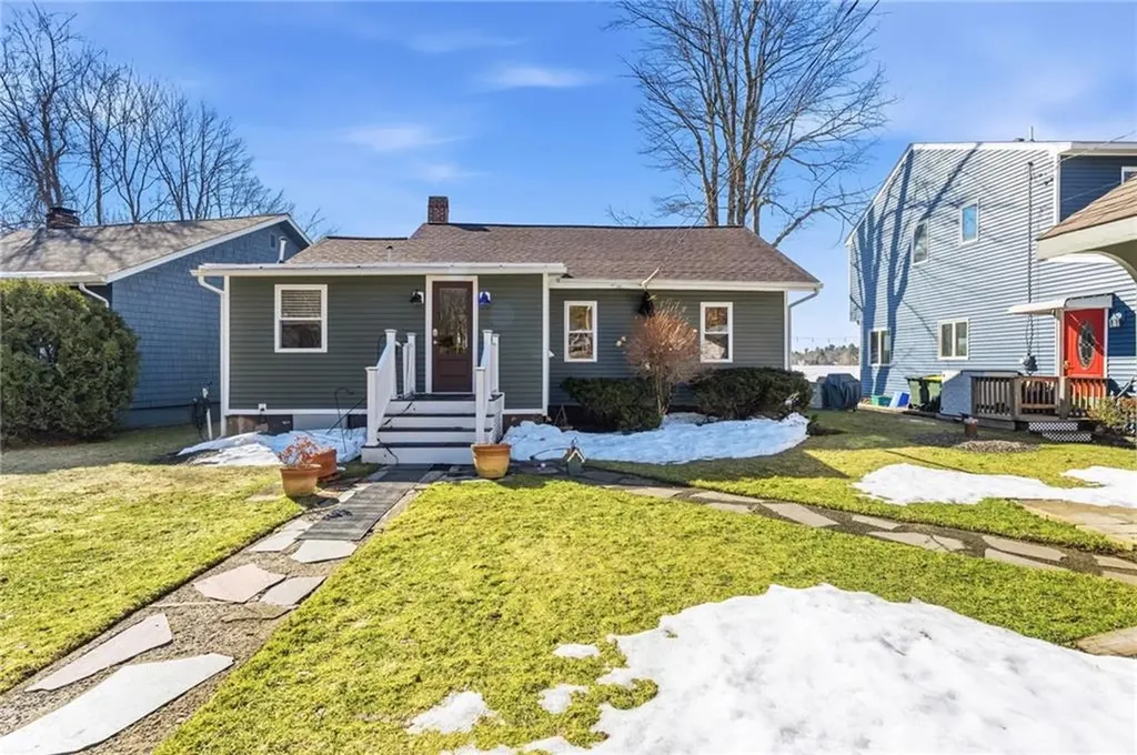 120 Shore Drive Burrillville RI 02826