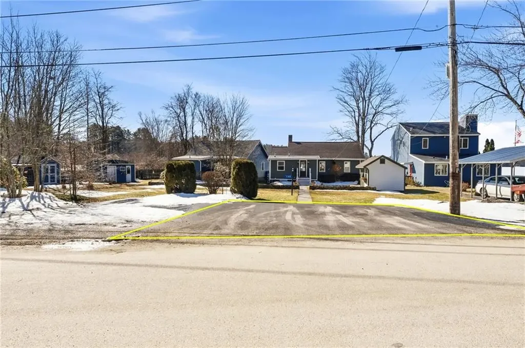 120 Shore Drive Burrillville RI 02826