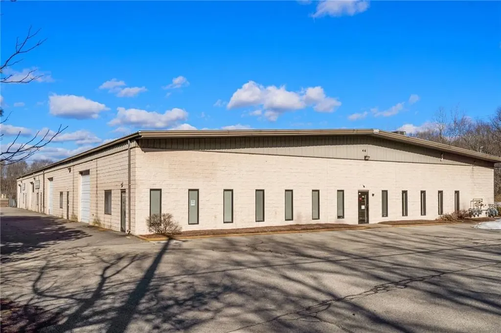 46 Warwick Industrial Drive Warwick RI 02886