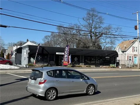 1175 Post Road Warwick RI 02888