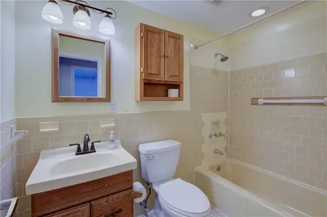 56 Burnside Drive Swansea MA 02777