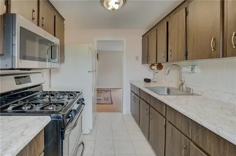 56 Burnside Drive Swansea MA 02777