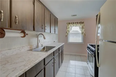 56 Burnside Drive Swansea MA 02777