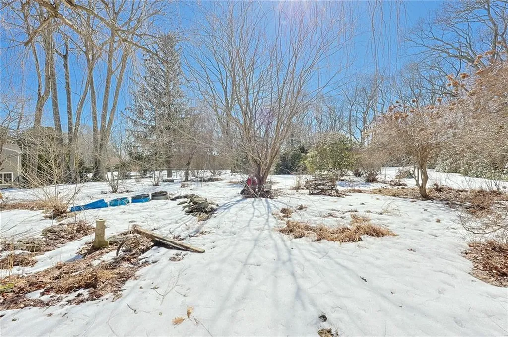 29 North Lake Drive Barrington RI 02806