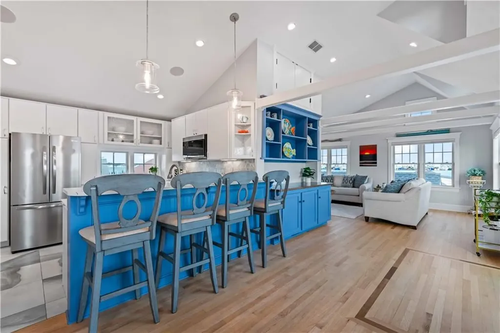 1185 Succotash Road Narragansett RI 02882