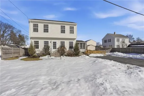 12 Dean Court Warwick RI 02889