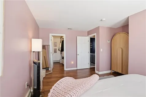 12 Dean Court Warwick RI 02889