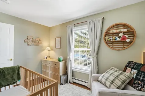 12 Dean Court Warwick RI 02889