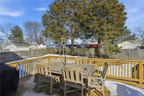 12 Dean Court Warwick RI 02889