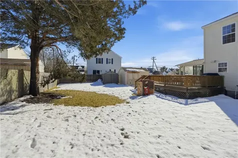12 Dean Court Warwick RI 02889