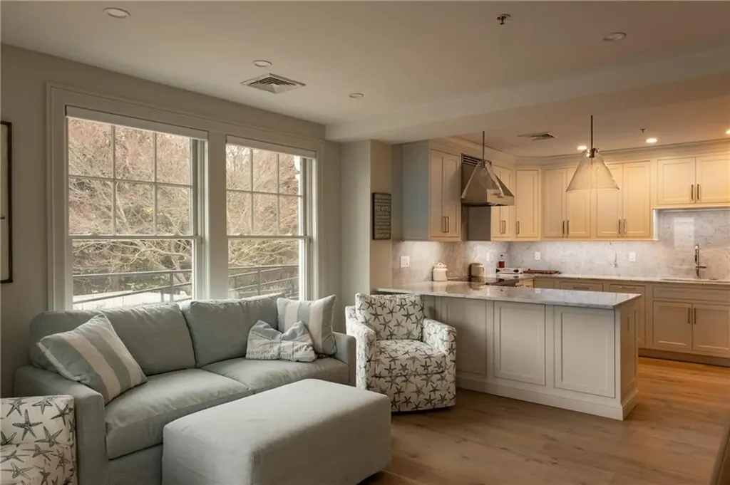 10 Brown & Howard Wharf Newport RI 02840