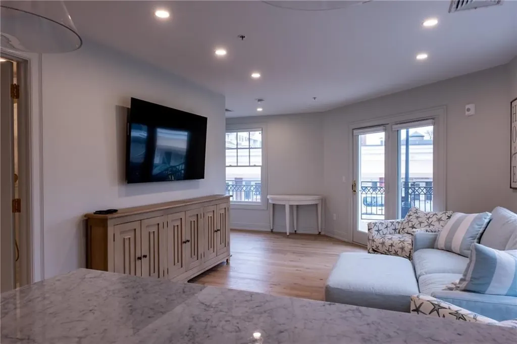 10 Brown & Howard Wharf Newport RI 02840