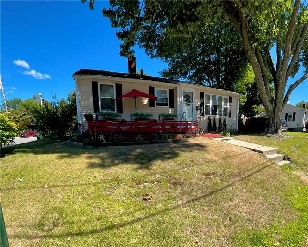 2 Simpson Street North Providence RI 02911