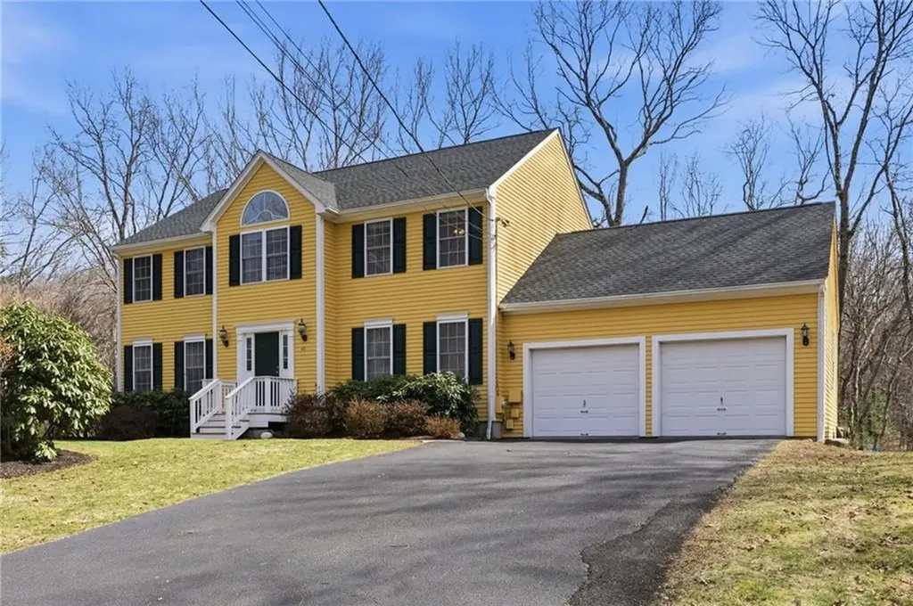45 Gilbert Stuart Drive Warwick RI 02818